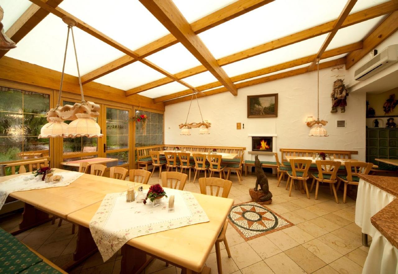 Gasthaus Zur Wolfsschlucht Hotel Sugenheim Eksteriør billede